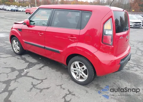 2011 Kia Soul + from USA, damaged, VIN KNDJT2A24B7328569